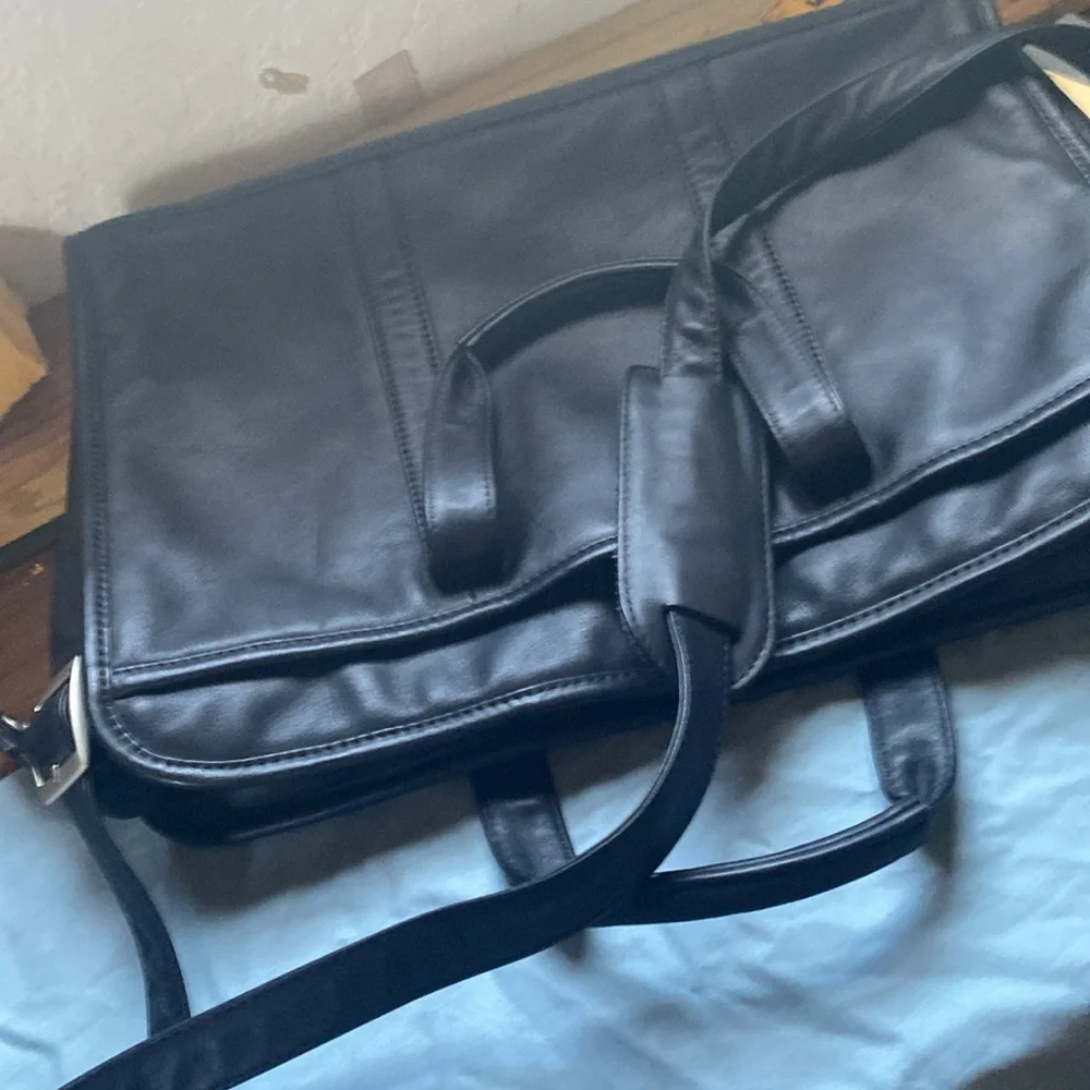 Black Leather Men's Bag - Picture 10 of 10